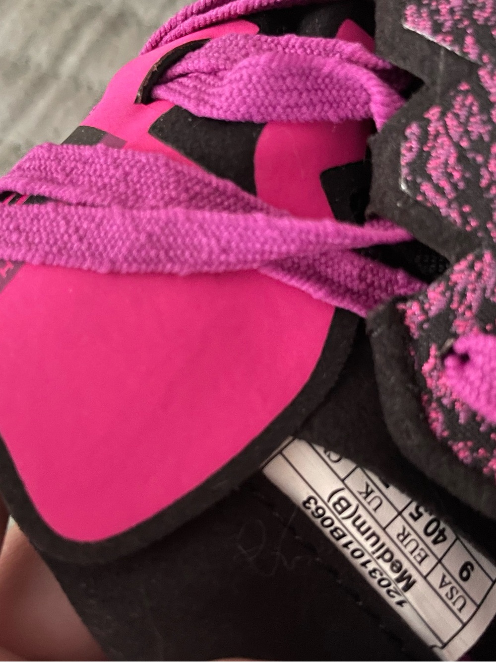 Brooks Women's Pink & Black Lightweight shoes - Picture 5 of 5